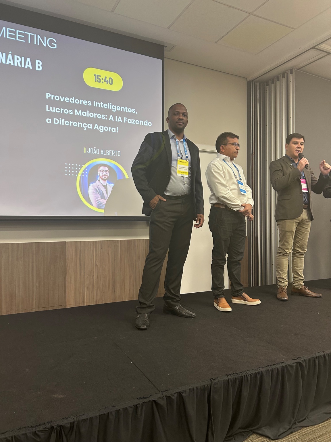 Palestras e painéis